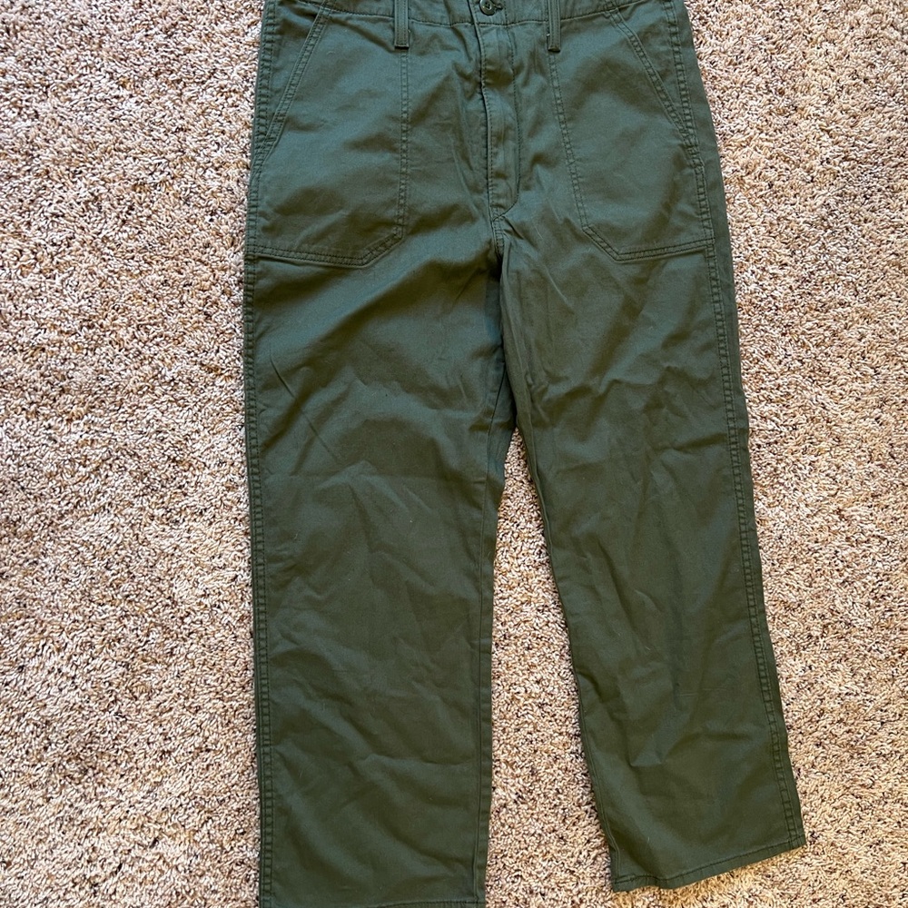 NWT women’s green Levi’s 32x27